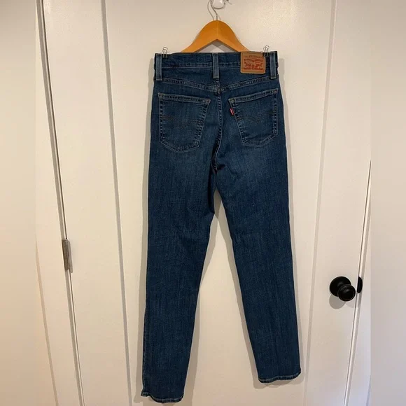 LEVIS 724 HIGH RISE STRAIGHT - Picture 2 of 7